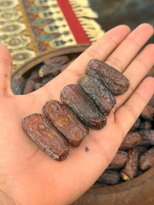 تصویر 1 از خرما پیارم باسکول مناسب خرید فله ای با کیفیت بالا
